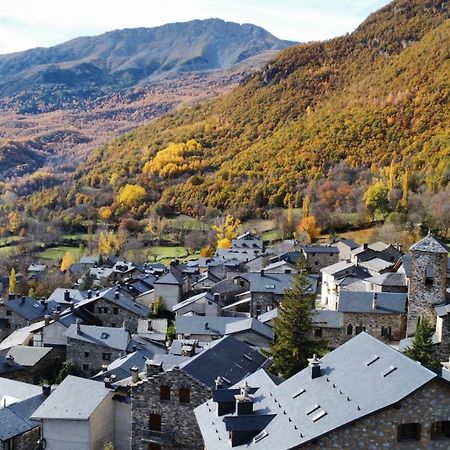 Apartamentos Turisticos: Tu Casa En Sahun Luaran gambar