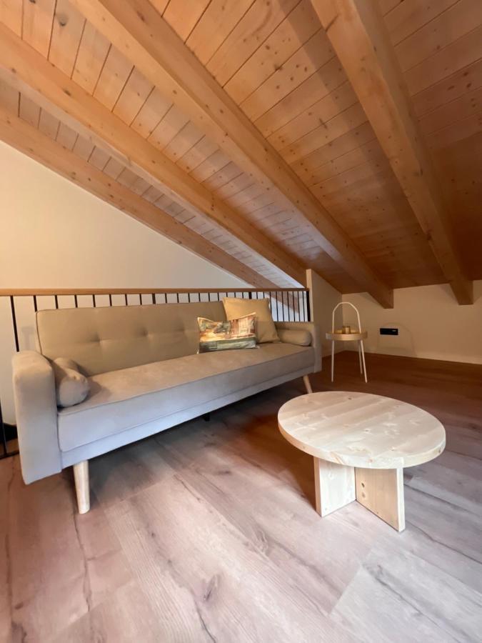 Apartamentos Turisticos: Tu Casa En Sahun Luaran gambar