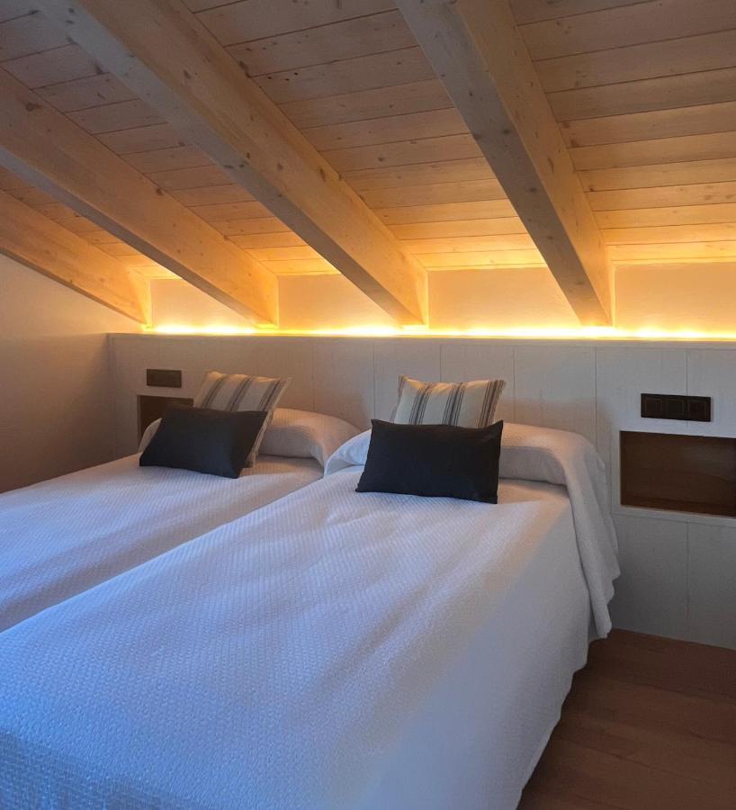 Apartamentos Turisticos: Tu Casa En Sahun Luaran gambar