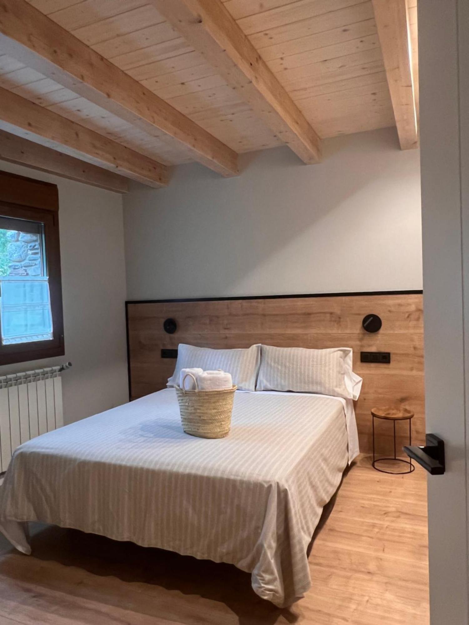 Apartamentos Turisticos: Tu Casa En Sahun Luaran gambar